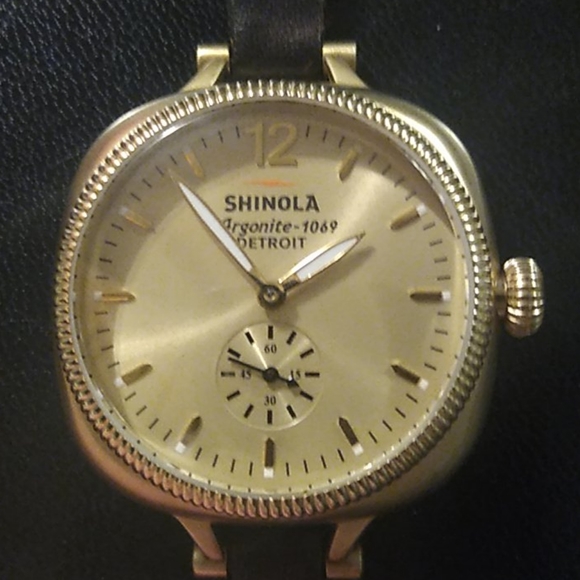 Shinola Gomelsky - Picture 3 of 4